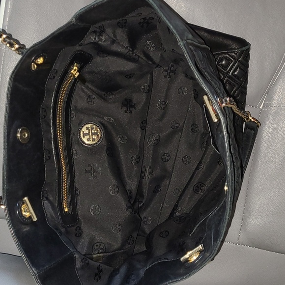 ๐HP๐Tory Burch Genuine Quilted Leather Fleming Tote๐ - Picture 10 of 17